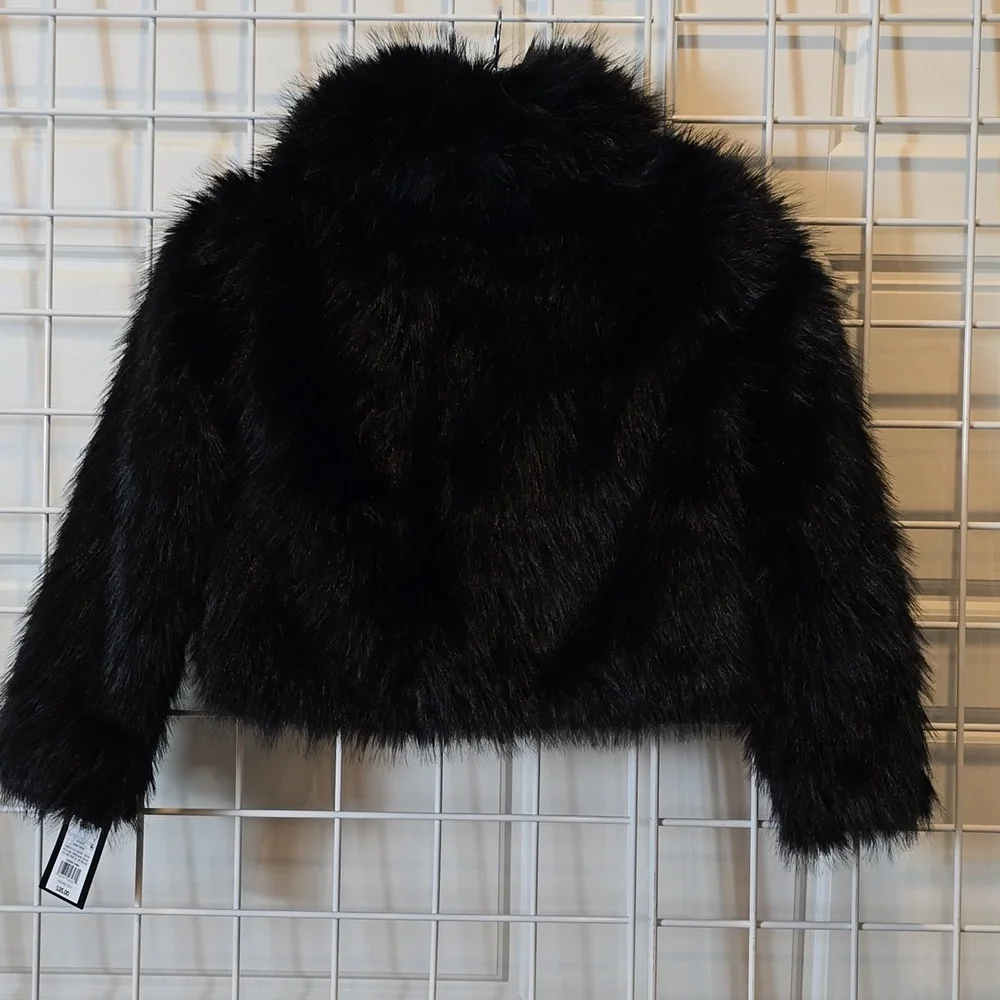 Art Class Black Faux Fur Teddy Jacket‎ Size Small NWT
